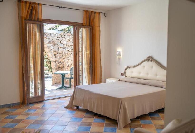 هتل Cupola Bianca Resort