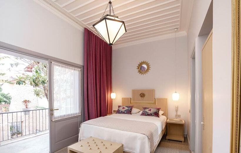 هتل Delight Deluxe