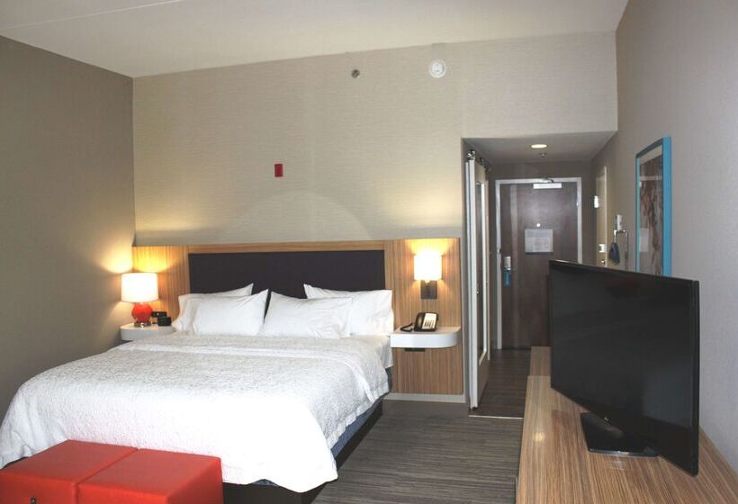 호텔 Hampton Inn By Hilton Forsyth