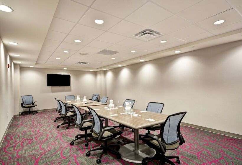 هتل Home2 Suites By Hilton Kansas City Ku Medical Center
