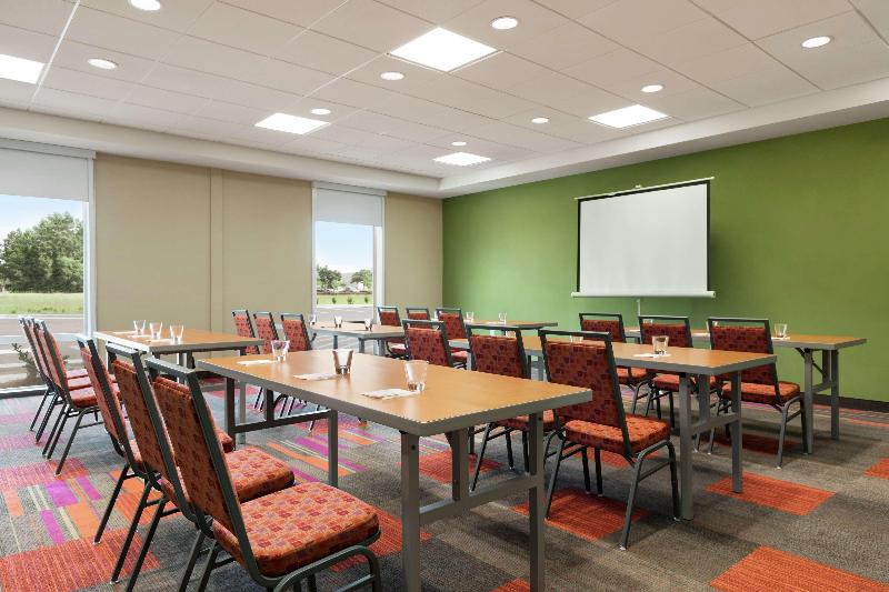בית מלון כפרי Home2 Suites By Hilton Savannah Airport
