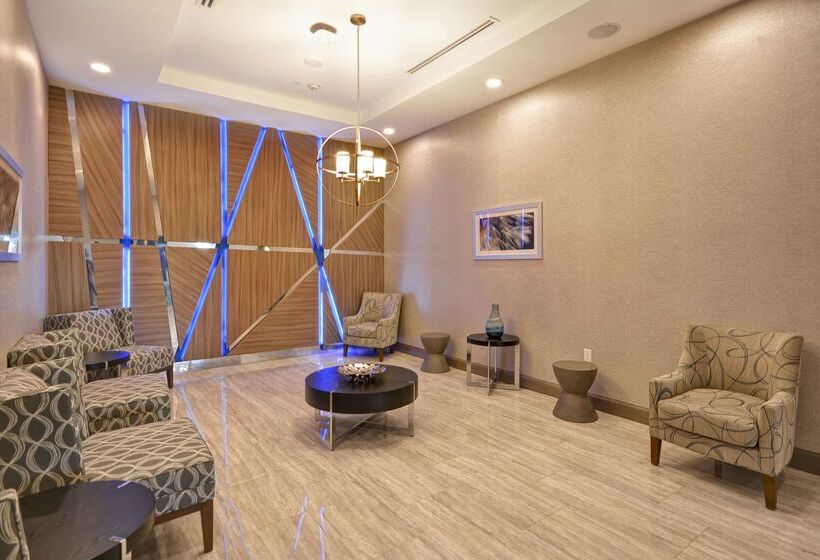 فندق Homewood Suites By Hilton Conroe