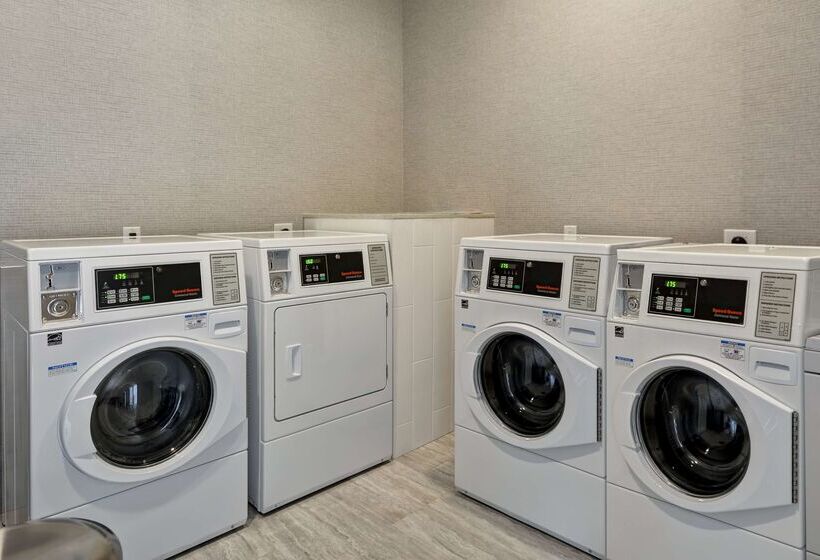 فندق Homewood Suites By Hilton Conroe