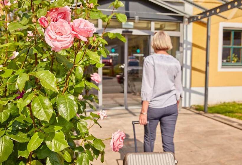 هتل Innsento Health Campus Passau
