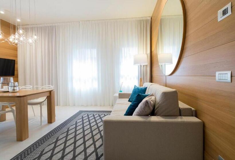 هتل Metropol Ceccarini Suite   Luxury Apartments