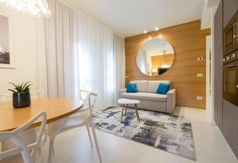 هتل Metropol Ceccarini Suite   Luxury Apartments