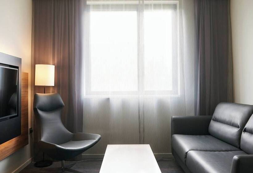 Fotos del hotel Moxy Milan Linate:  17