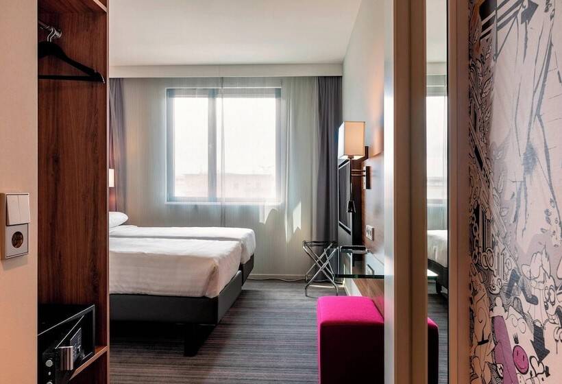 Fotos del hotel Moxy Milan Linate:  6