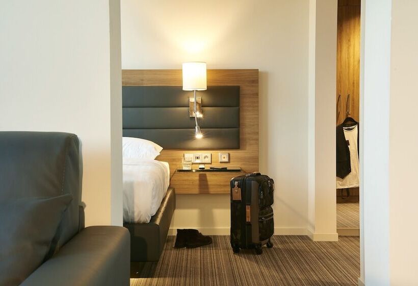 Fotos del hotel Moxy Milan Linate:  21