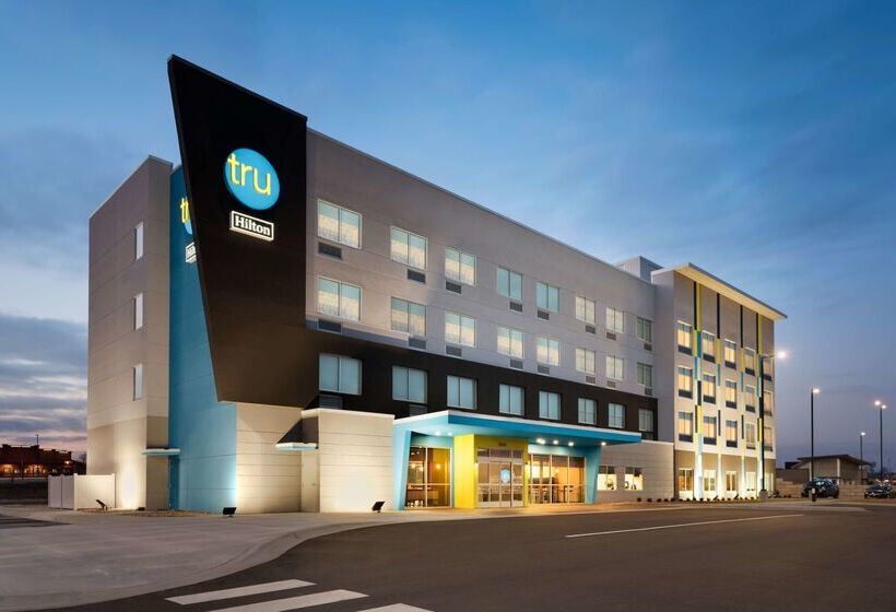 هتل Tru By Hilton Cedar Rapids Westdale