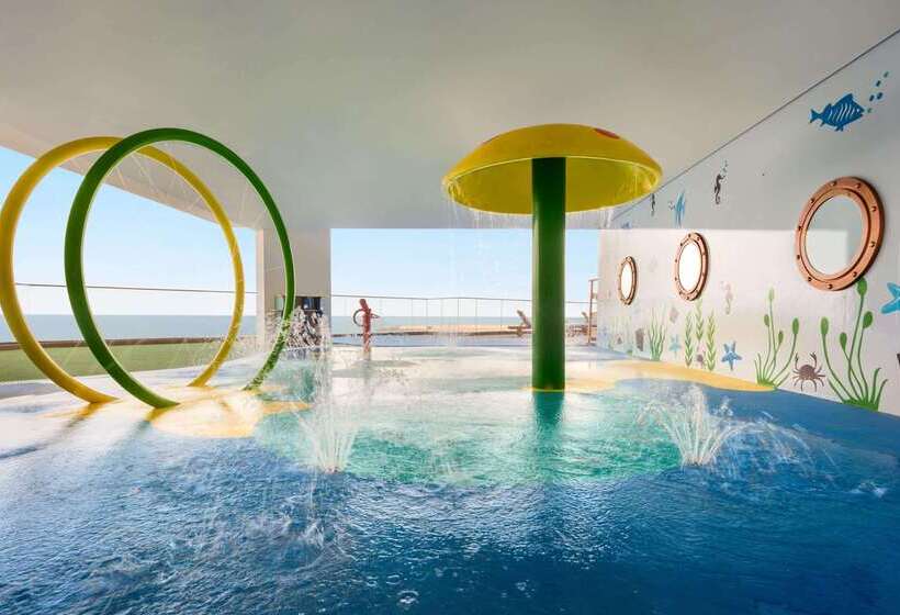 هتل Wyndham Garden Ajman Corniche