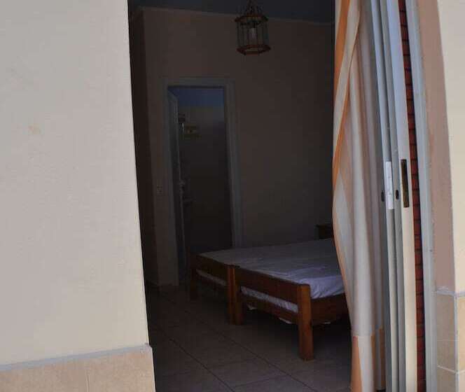 هتل Zouboulia Apartments