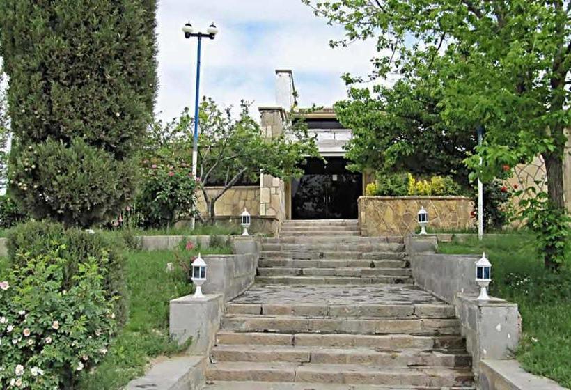 Tourist Hotel Yasuj