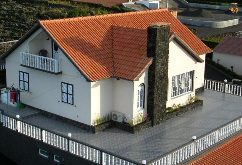 فندق صغير Moradia Familiar Novavista   T3