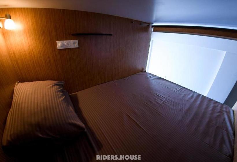 هاستل Riders House New Gudauri
