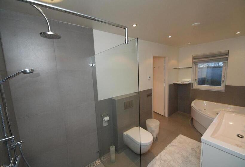 تختخواب و صبحانه Villa Envie