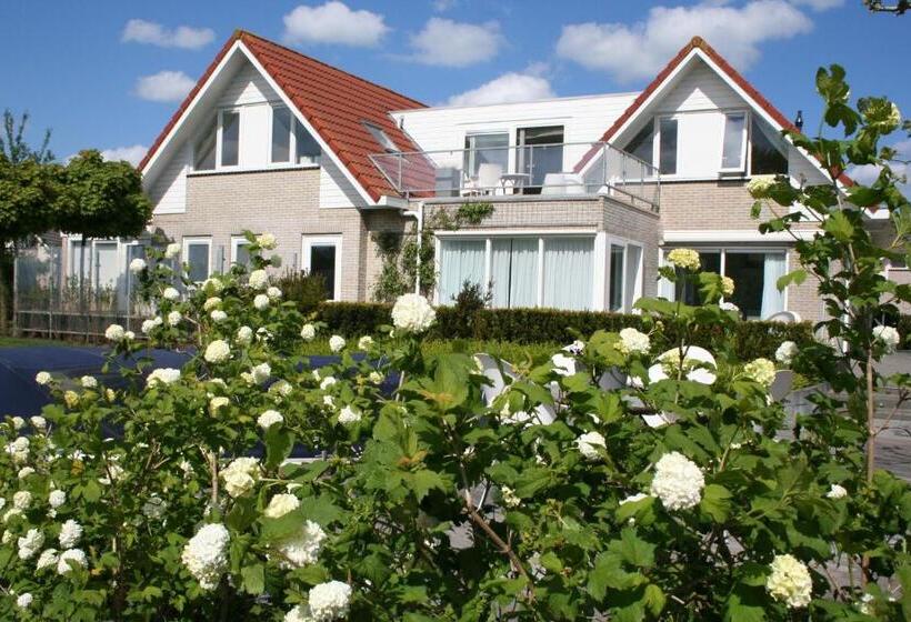تختخواب و صبحانه Villa Envie