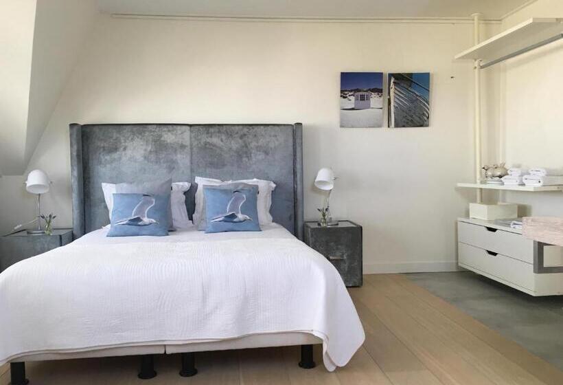 تختخواب و صبحانه Villa Envie