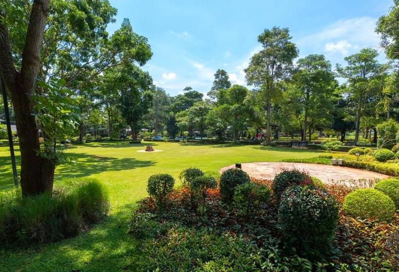 Diamond Hill Resort