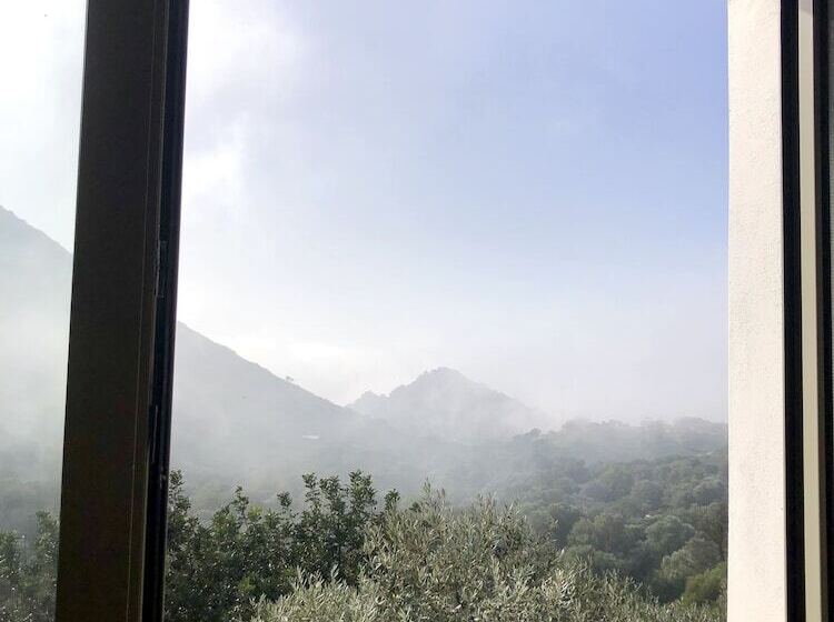 Mourtzanakis Residence Traditional Eco Hotel In Achlada
