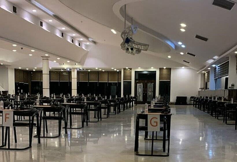 هتل Eram Grand