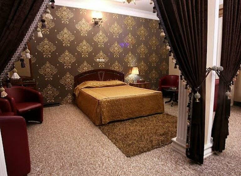 هتل Eram Grand