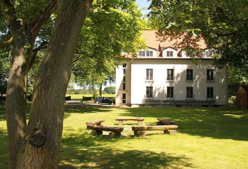 هتل Gastehaus Alte Schule