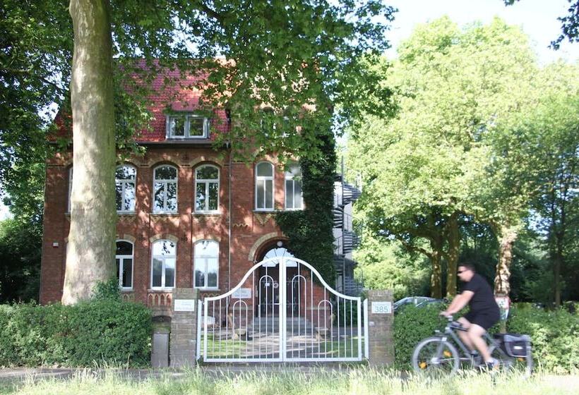 هتل Gastehaus Alte Schule