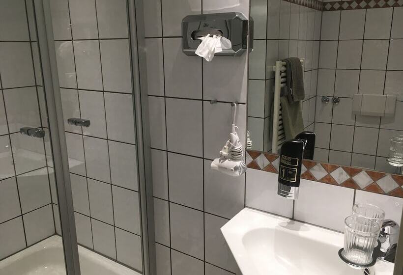 هتل Gastehaus Alte Schule