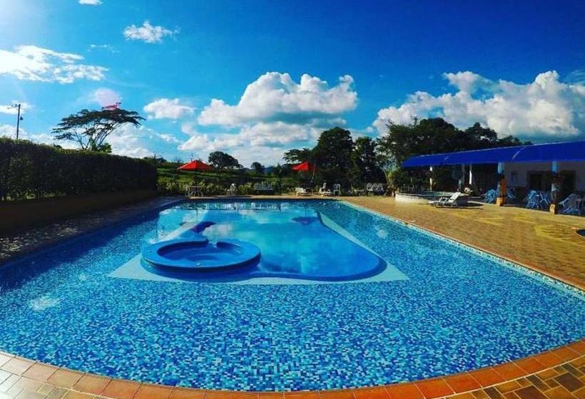 هتل Hacienda Santa Barbara