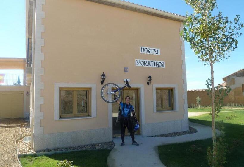 هتل Hostal Moratinos