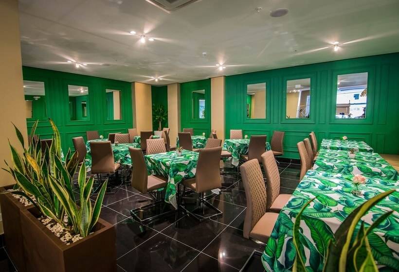 Fotos del hotel Innfiniti  & Suites:  8