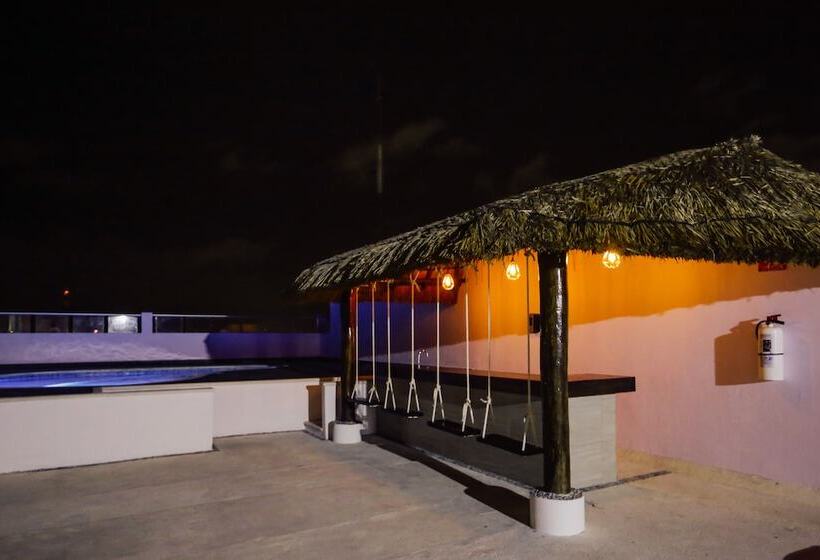 هتل Kavia Cancun