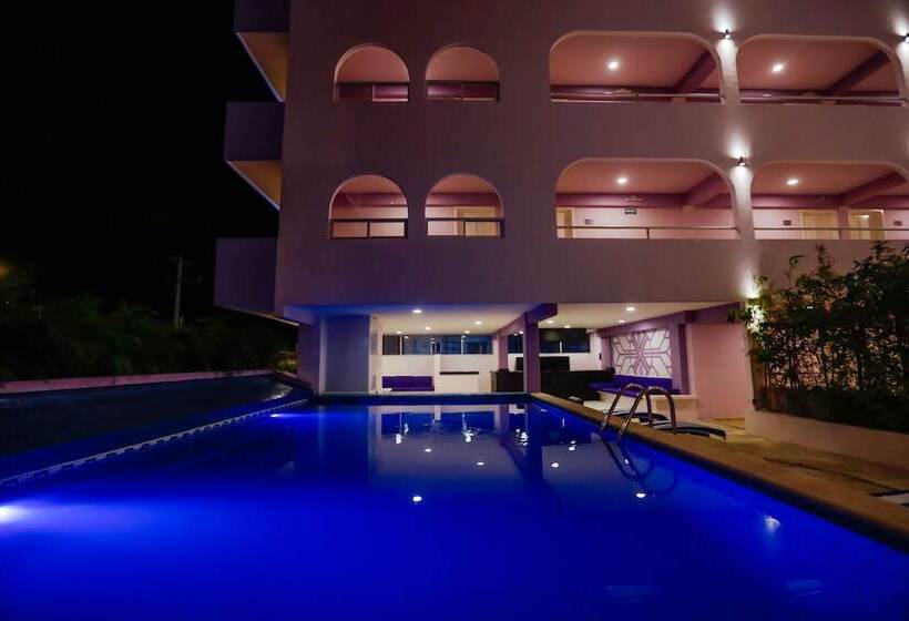 هتل Kavia Cancun
