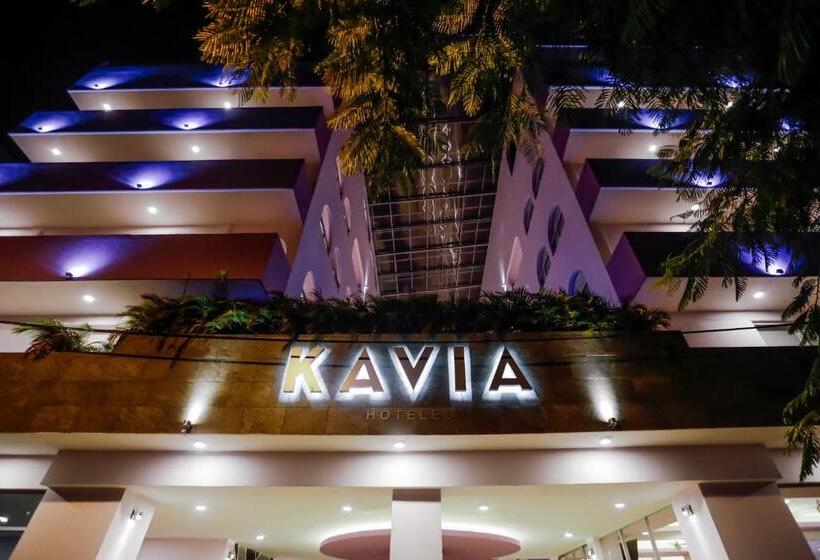 هتل Kavia