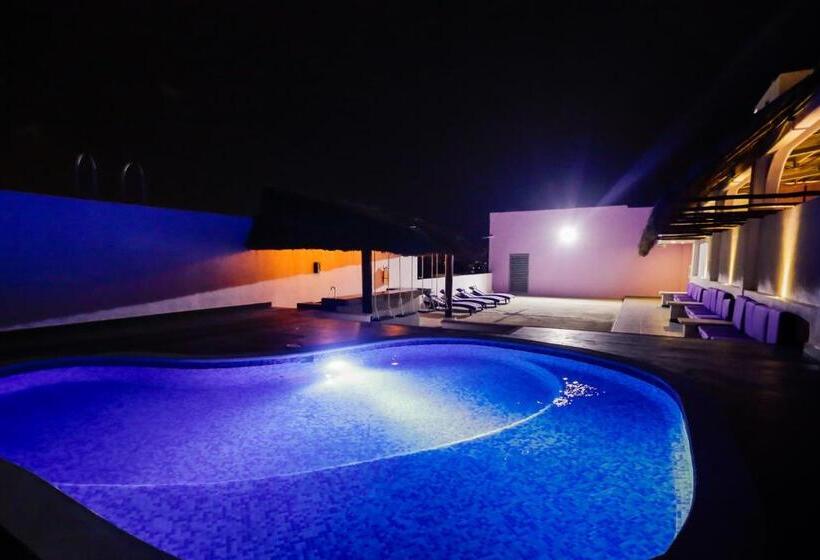 هتل Kavia Cancun