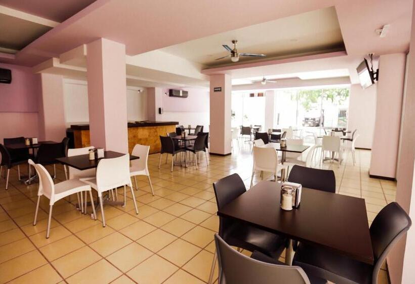 هتل Kavia Cancun
