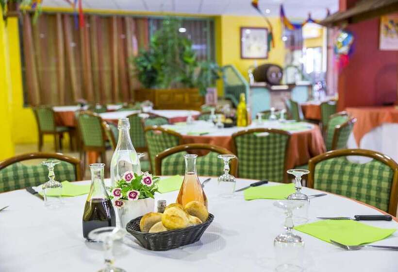 Отель Le Domaine De L Olivaie Vacances Ulvf