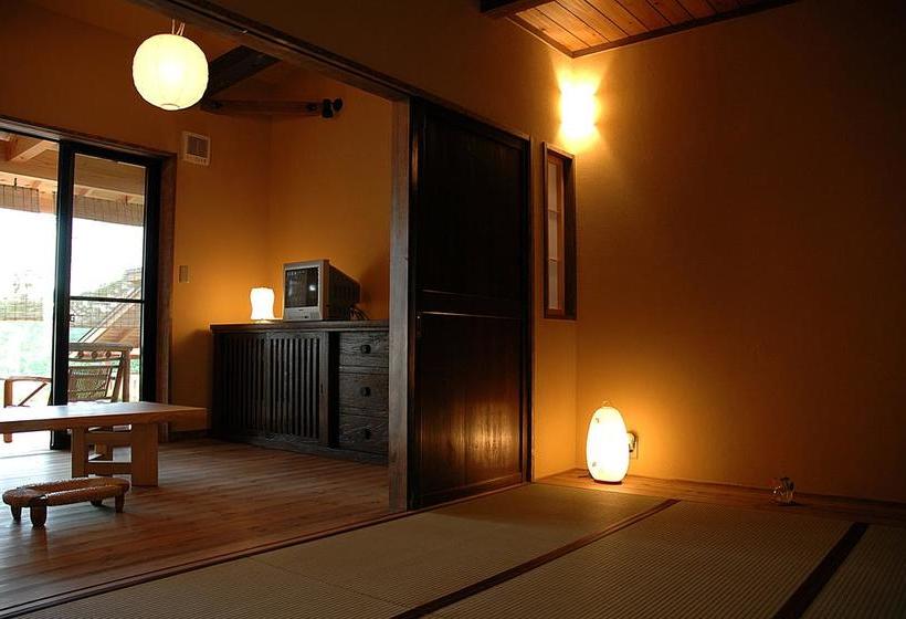 Ryokan Tsutsuji To Kaede