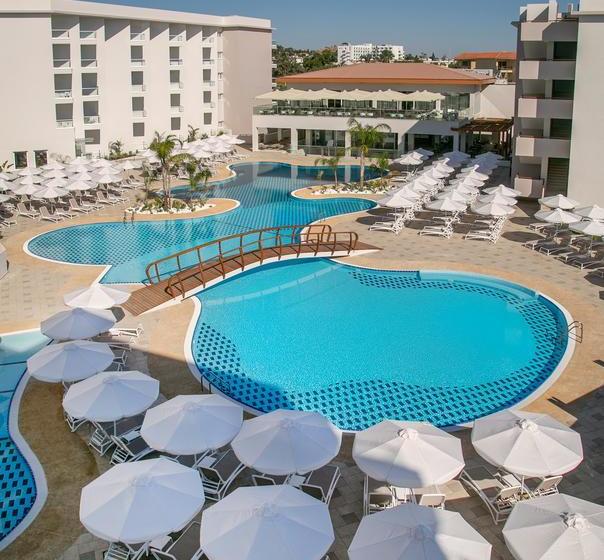 Vangelis Hotel & Suites
