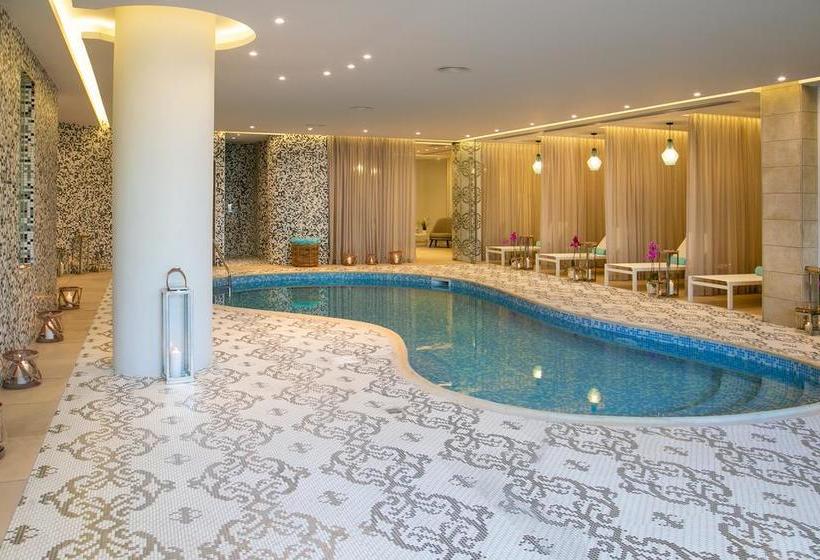 Vangelis Hotel & Suites