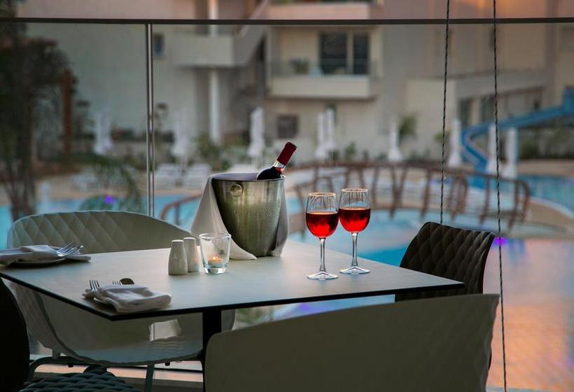 Vangelis Hotel & Suites