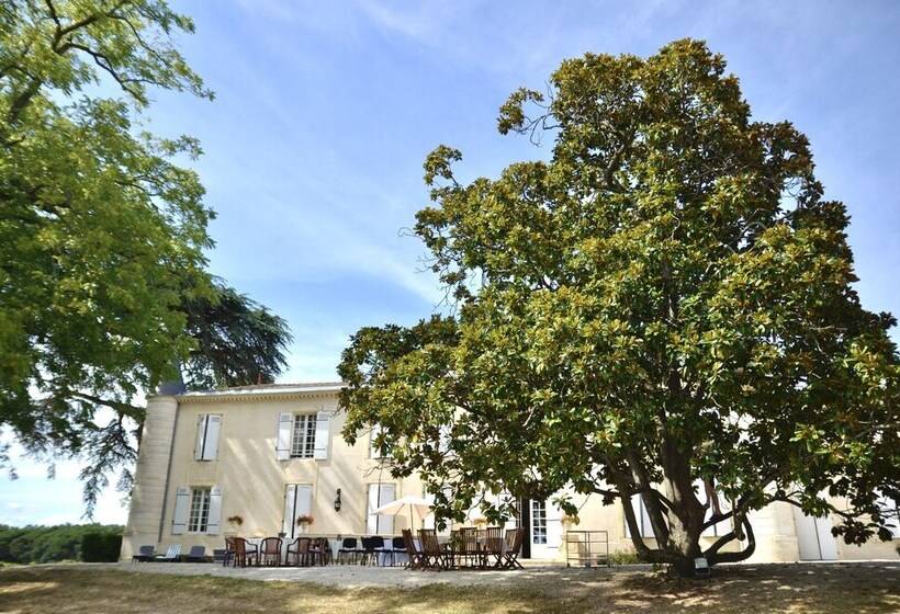 تختخواب و صبحانه Chateau Sénailhac
