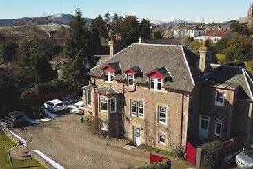 Firtree Bed And Breakfast At Galvelbeg House