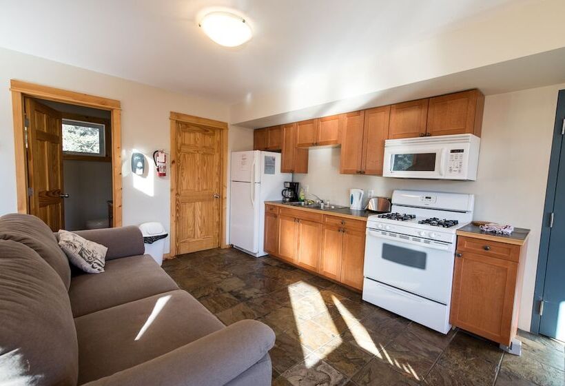 Canmore Alpine Hostel   Alpine Club Of Canada