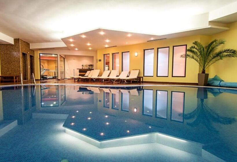 هتل Bellevue Ski & Relax   Half Board