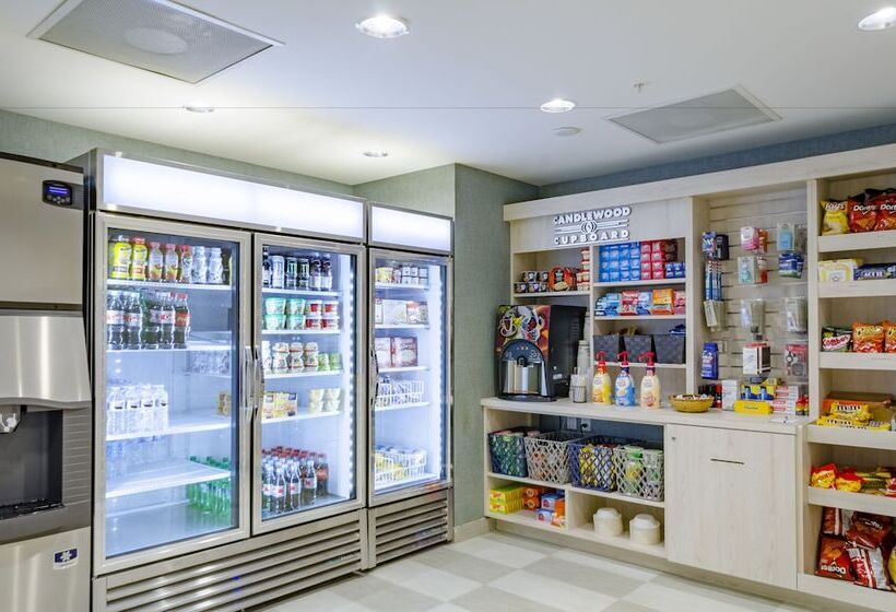 Fotos del hotel Candlewood Suites Miami Intl Airport  36th St, An Ihg:  21