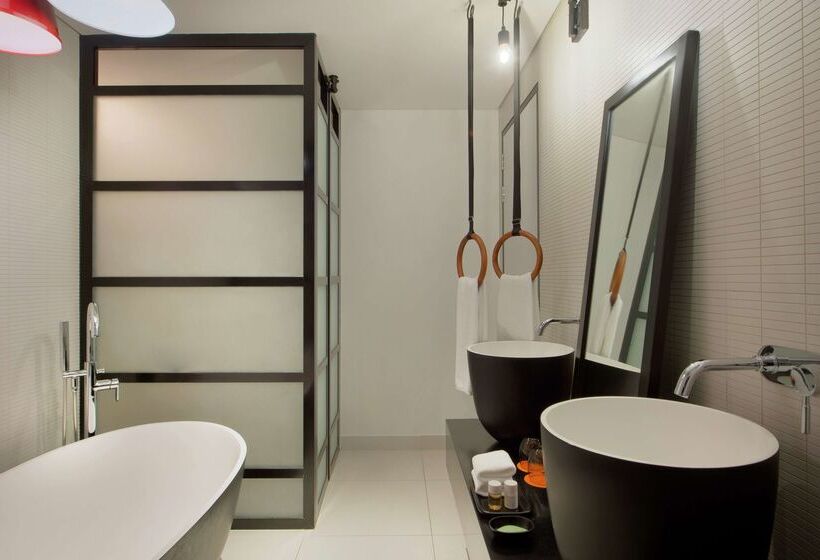 Fotos del hotel Canopy By Hilton Dubai Al Seef:  34