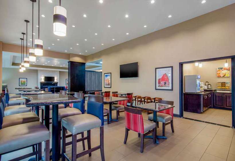 فندق Comfort Inn & Suites Shawnee  Kansas City