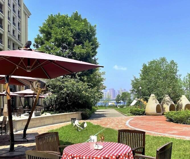 酒店 Crowne Plaza Qingdaoorientalmoviemetropolis, An Ihg